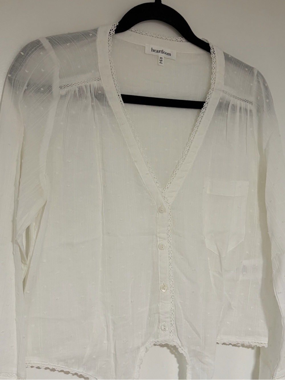 Heartloom Women’s White Button Front Lightweight Long Sleeve Blouse Size XS - Picture 2 of 7